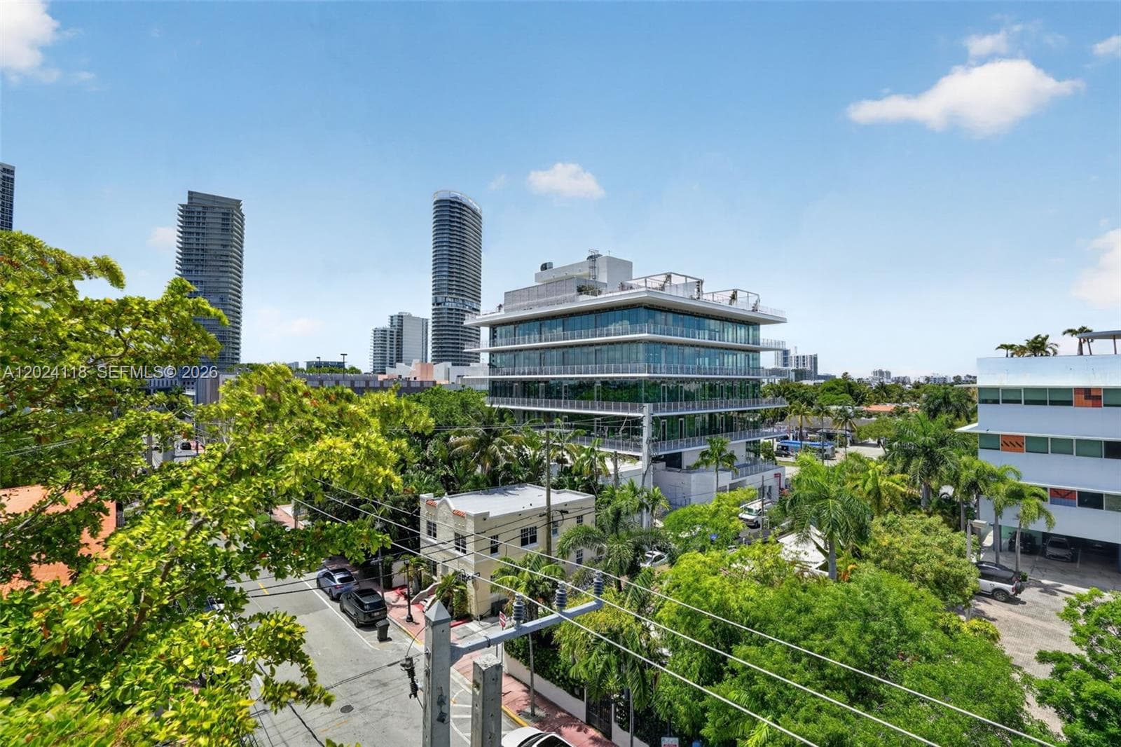 900 4th St # 6, Miami Beach FL 33139 — 35