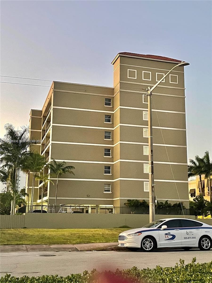 120 S Douglas Rd # 302, Miami FL 33134 — 27