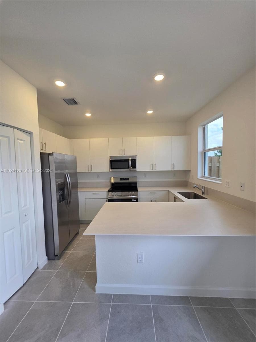 2764 SE 26th Ave # 2764, Homestead FL 33035 — 3