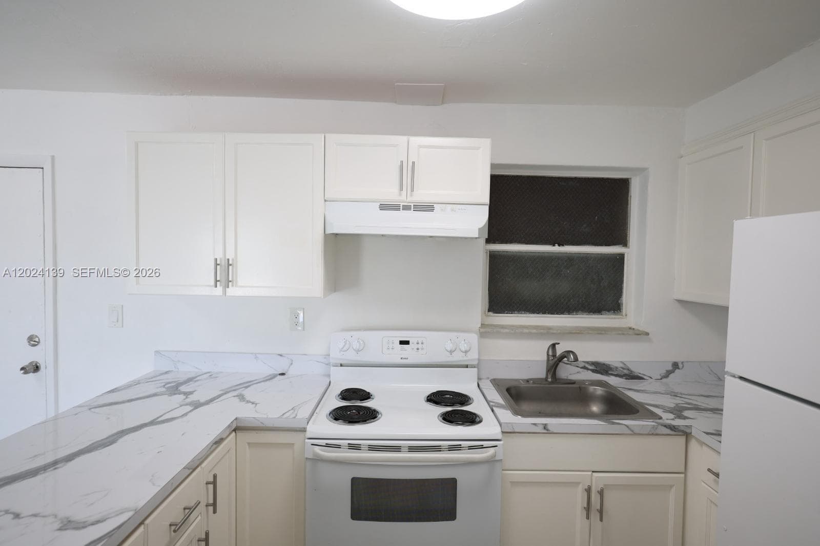 3501 W 11th Ave # 211, Hialeah FL 33012 — 2