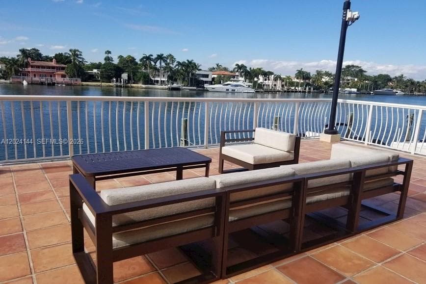 5600 Collins Ave # 4U, Miami Beach FL 33140 — 9