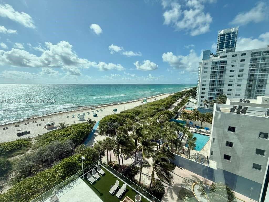 7135 Collins Ave # 815, Miami Beach FL 33141 — 23