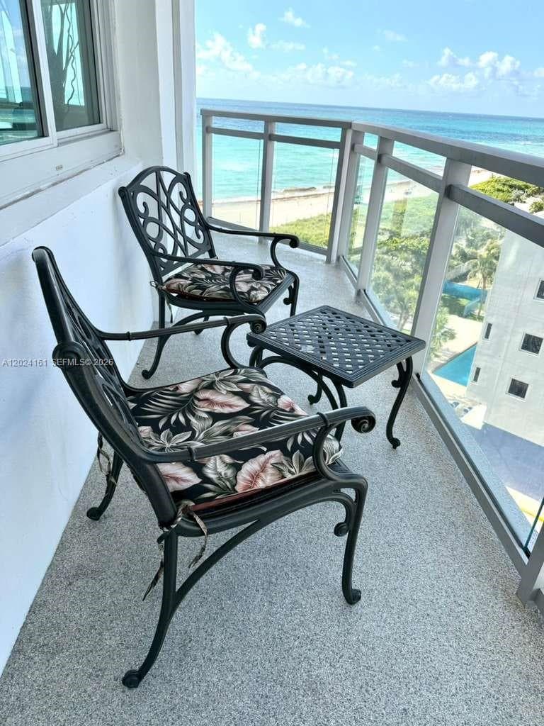 7135 Collins Ave # 815, Miami Beach FL 33141 — 13