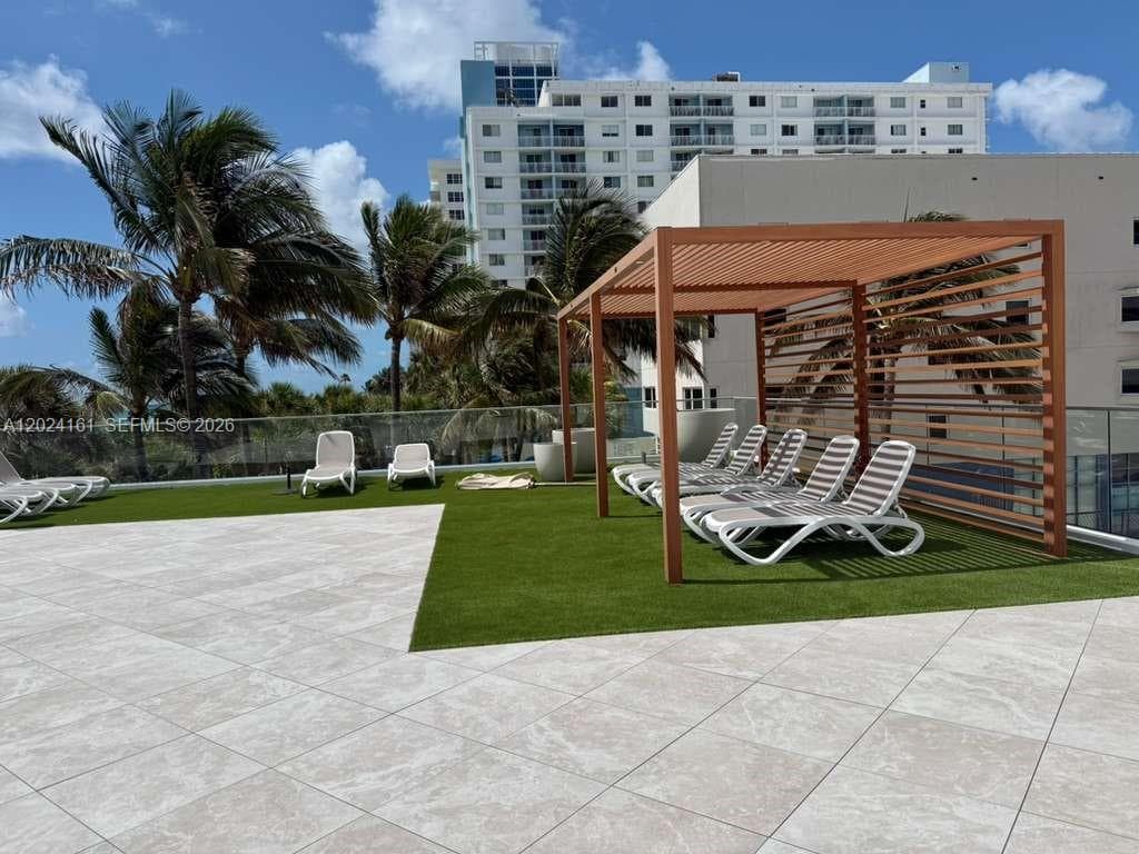 7135 Collins Ave # 815, Miami Beach FL 33141 — 26