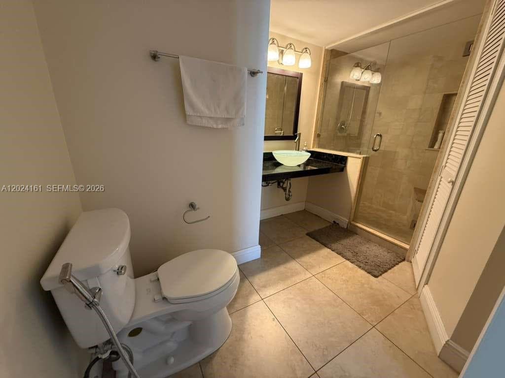 7135 Collins Ave # 815, Miami Beach FL 33141 — 22