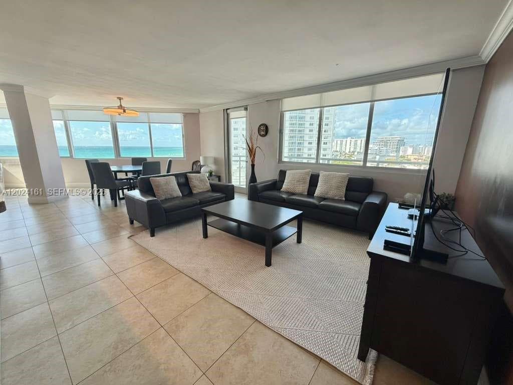 7135 Collins Ave # 815, Miami Beach FL 33141 — 1