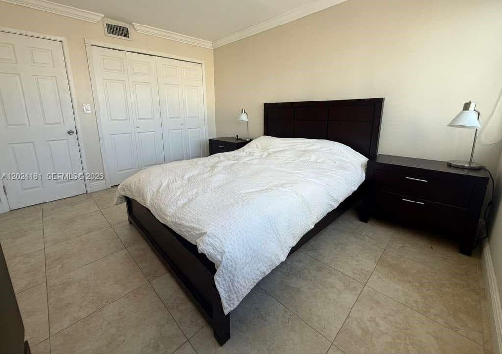 7135 Collins Ave # 815, Miami Beach FL 33141 — 20