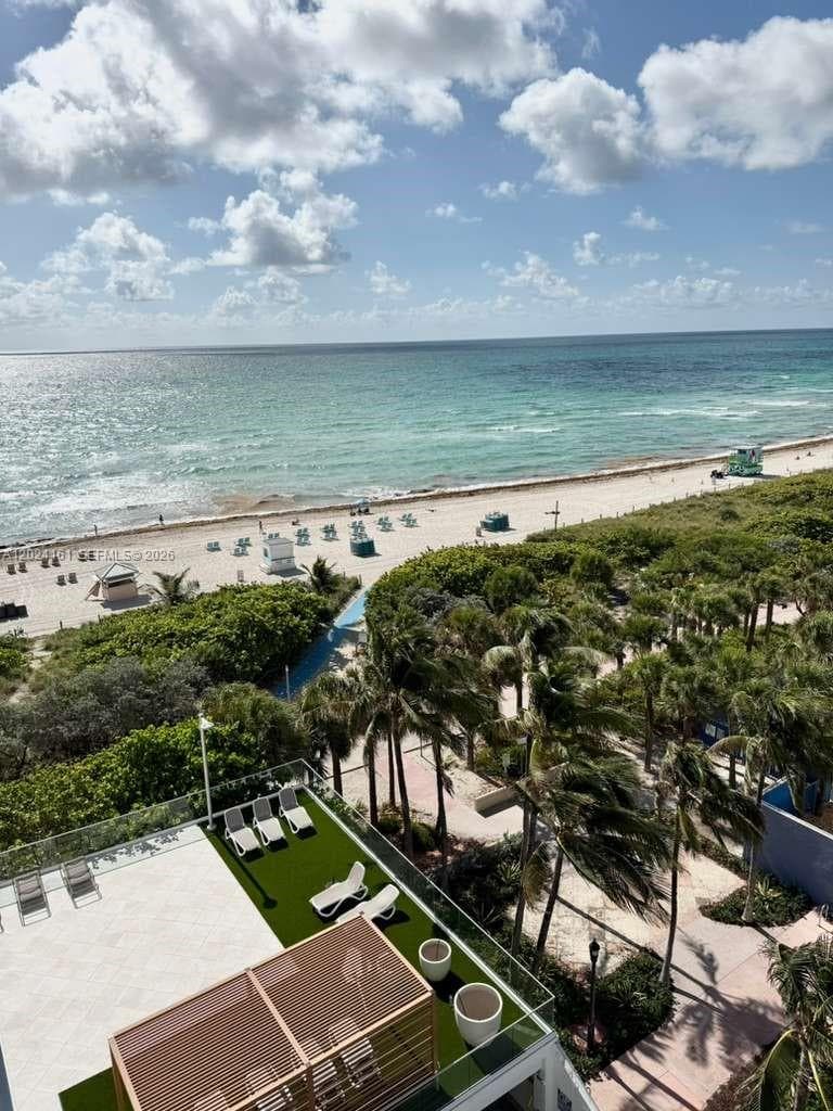 7135 Collins Ave # 815, Miami Beach FL 33141 — 24