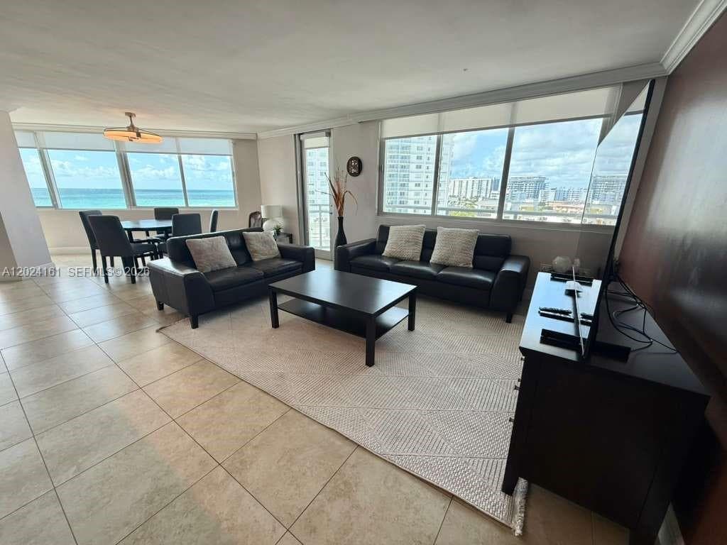 7135 Collins Ave # 815, Miami Beach FL 33141 — 10