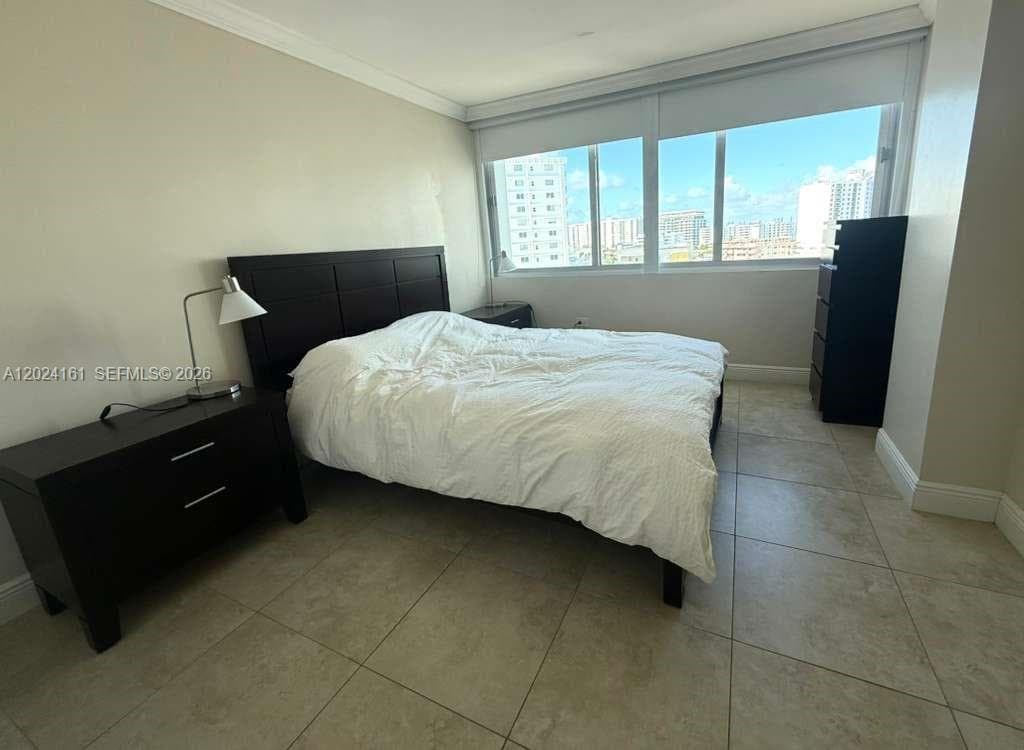 7135 Collins Ave # 815, Miami Beach FL 33141 — 19
