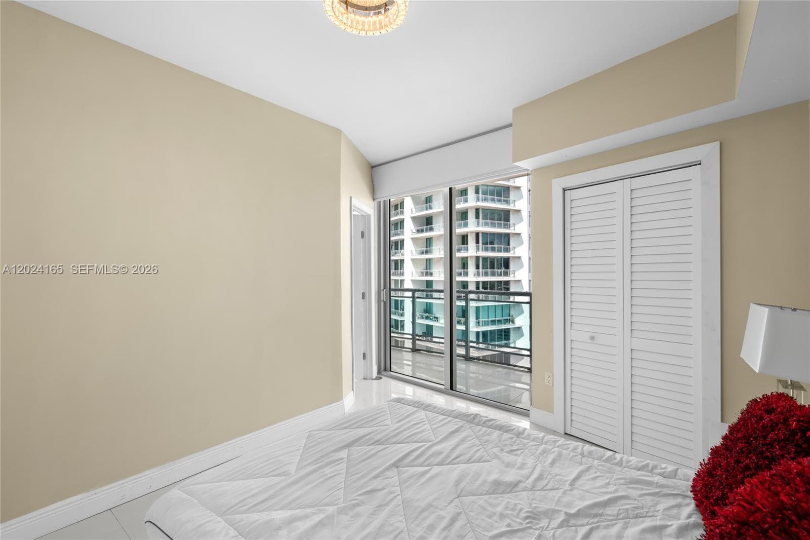 350 S Miami Ave # 2515, Miami FL 33130 — 16
