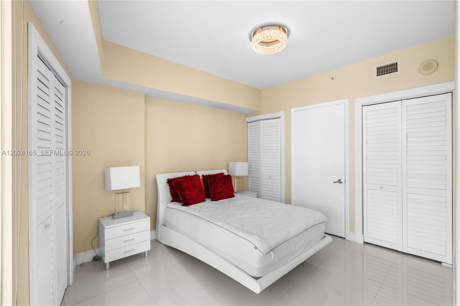 350 S Miami Ave # 2515, Miami FL 33130 — 12