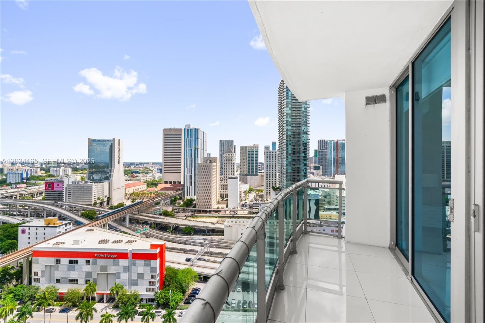 350 S Miami Ave # 2515, Miami FL 33130 — 26