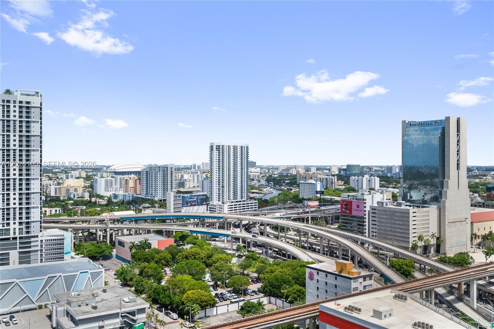 350 S Miami Ave # 2515, Miami FL 33130 — 32