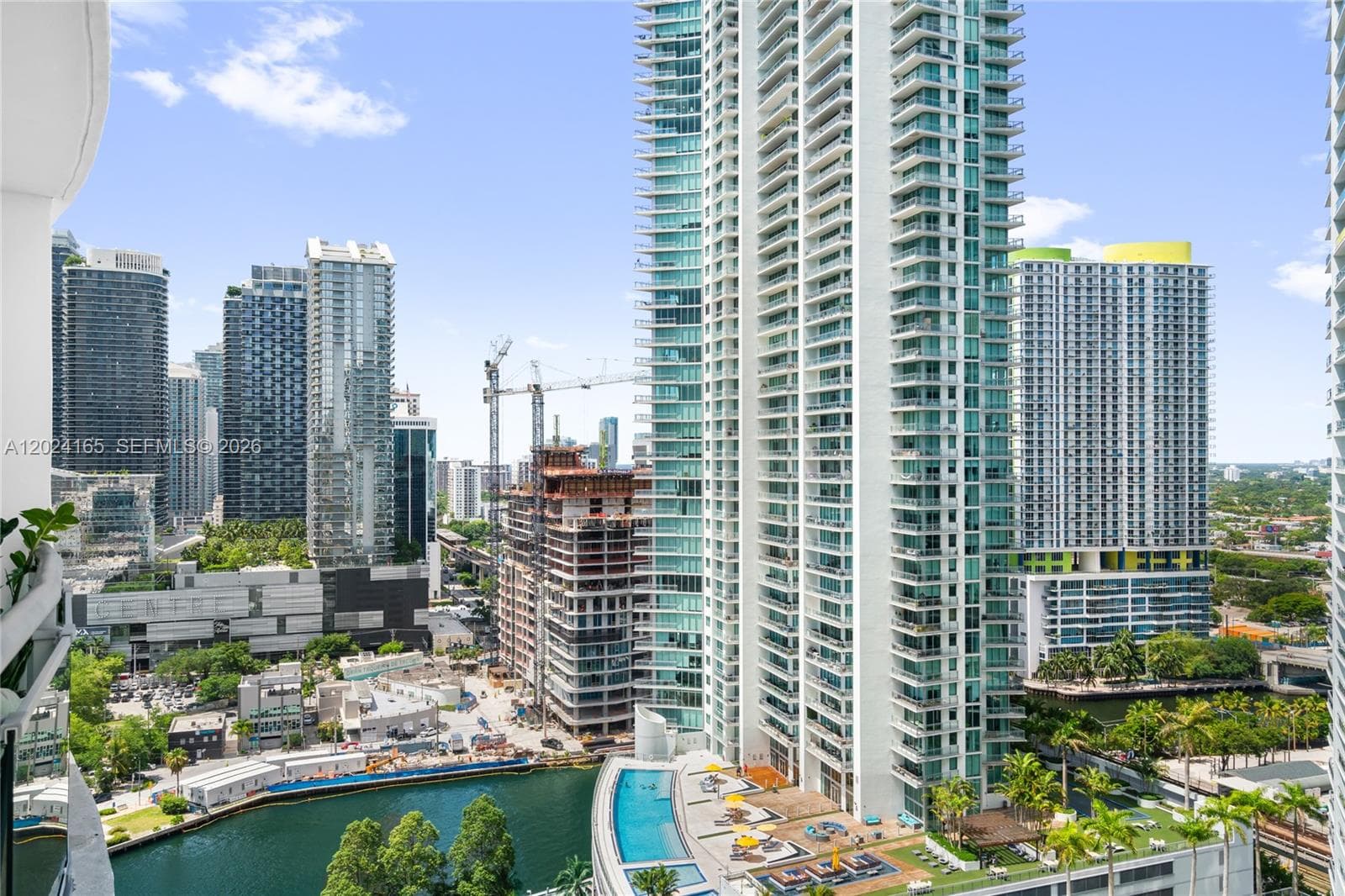 350 S Miami Ave # 2515, Miami FL 33130 — 28