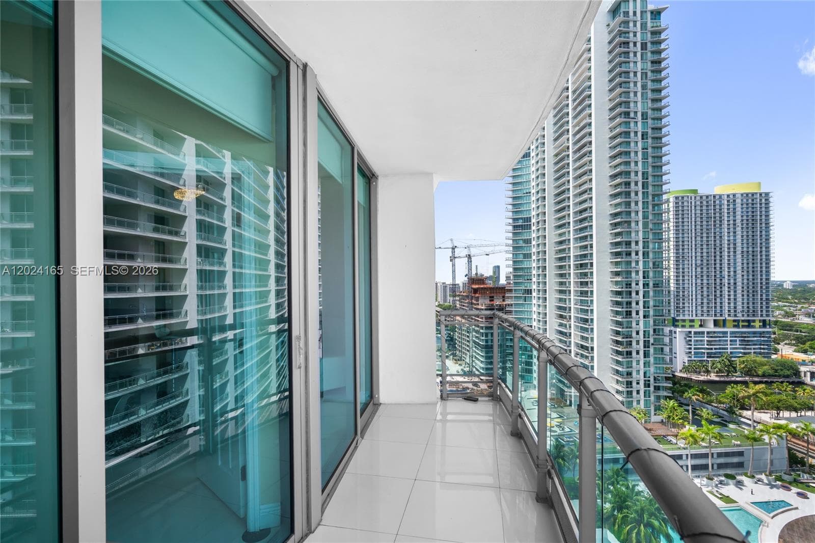 350 S Miami Ave # 2515, Miami FL 33130 — 30