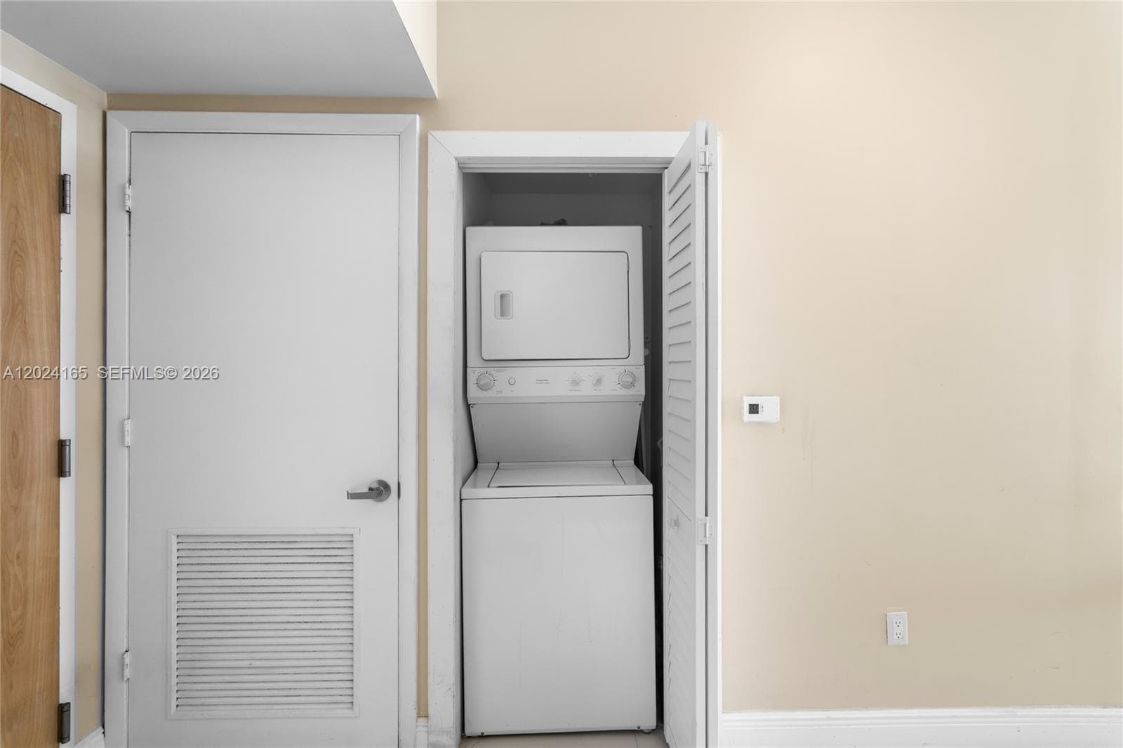 350 S Miami Ave # 2515, Miami FL 33130 — 21