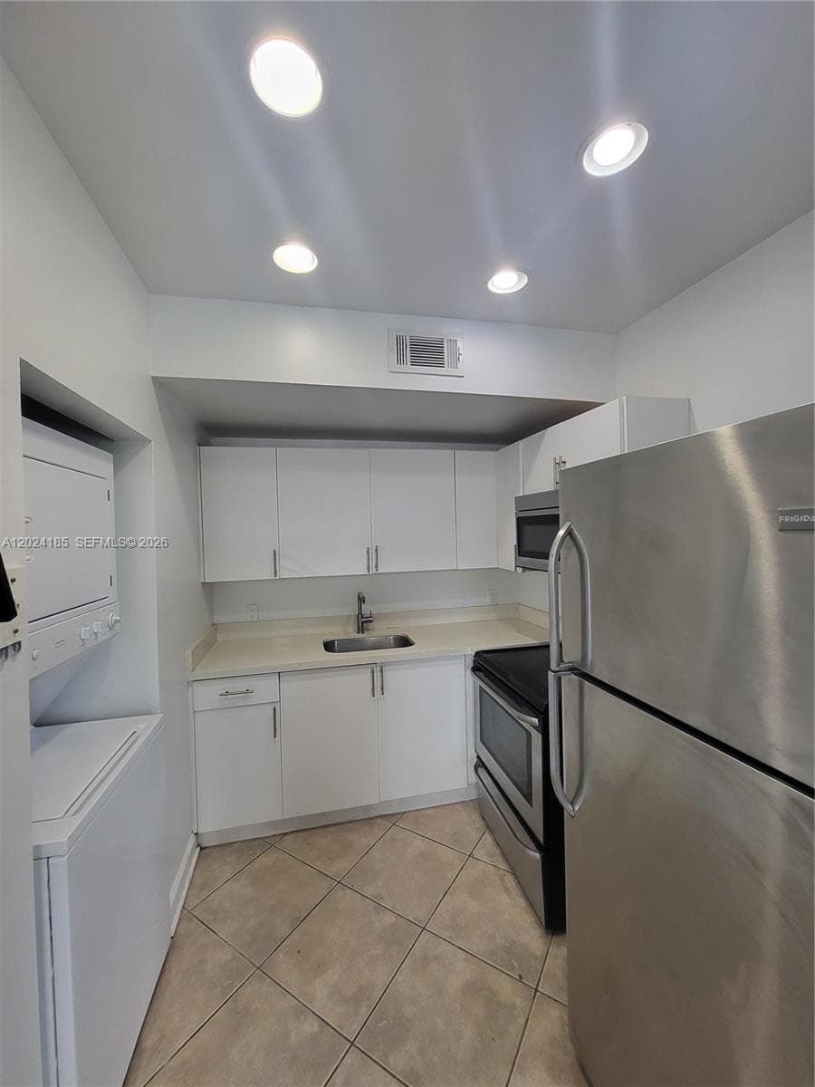 1008 Jefferson Ave # 303, Miami Beach FL 33139 — 5
