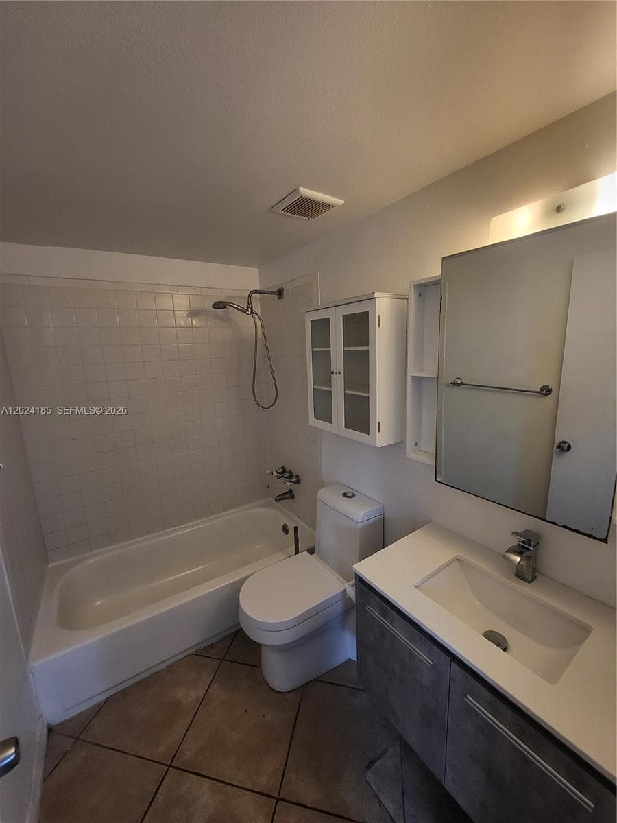 1008 Jefferson Ave # 303, Miami Beach FL 33139 — 10