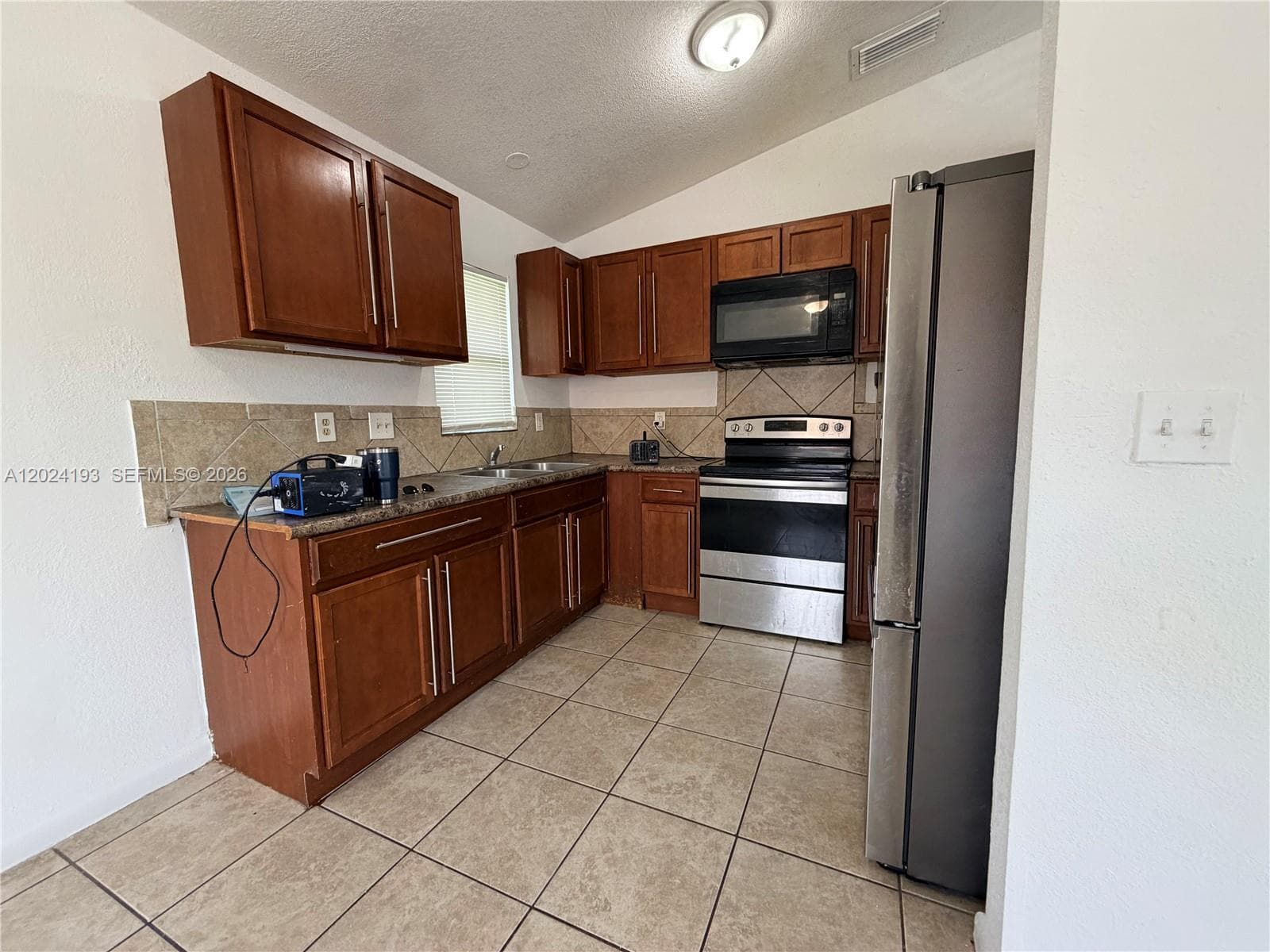 408 NW 12th St, Florida City FL 33034 — 7