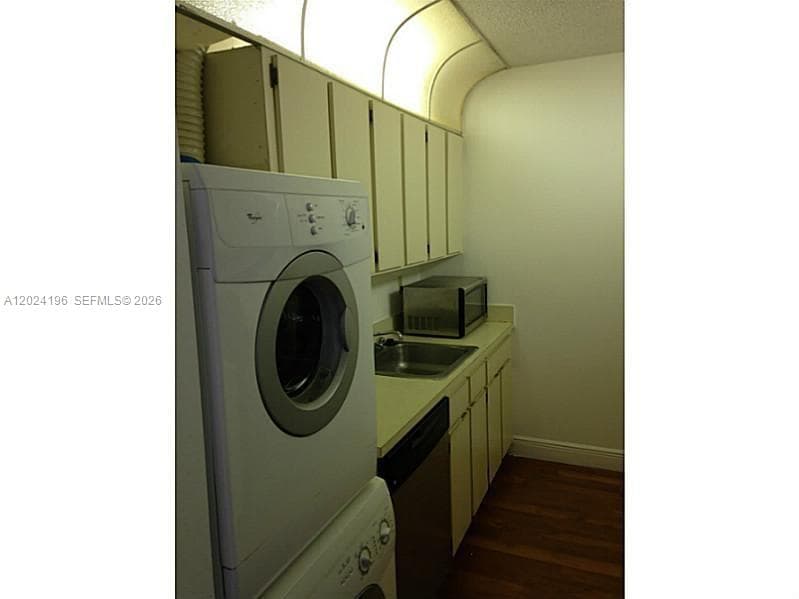 8260 SW 210th St # 319, Cutler Bay FL 33189 — 13