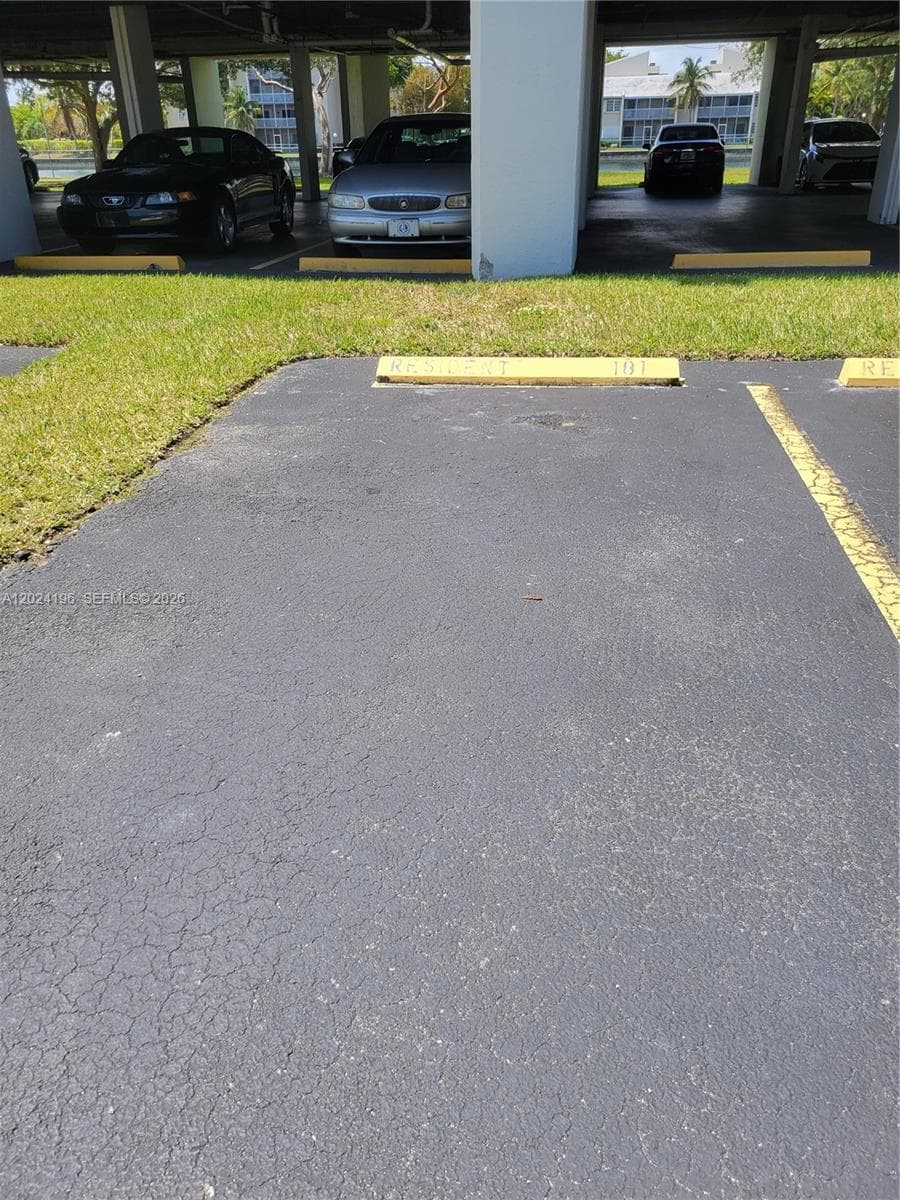 8260 SW 210th St # 319, Cutler Bay FL 33189 — 18