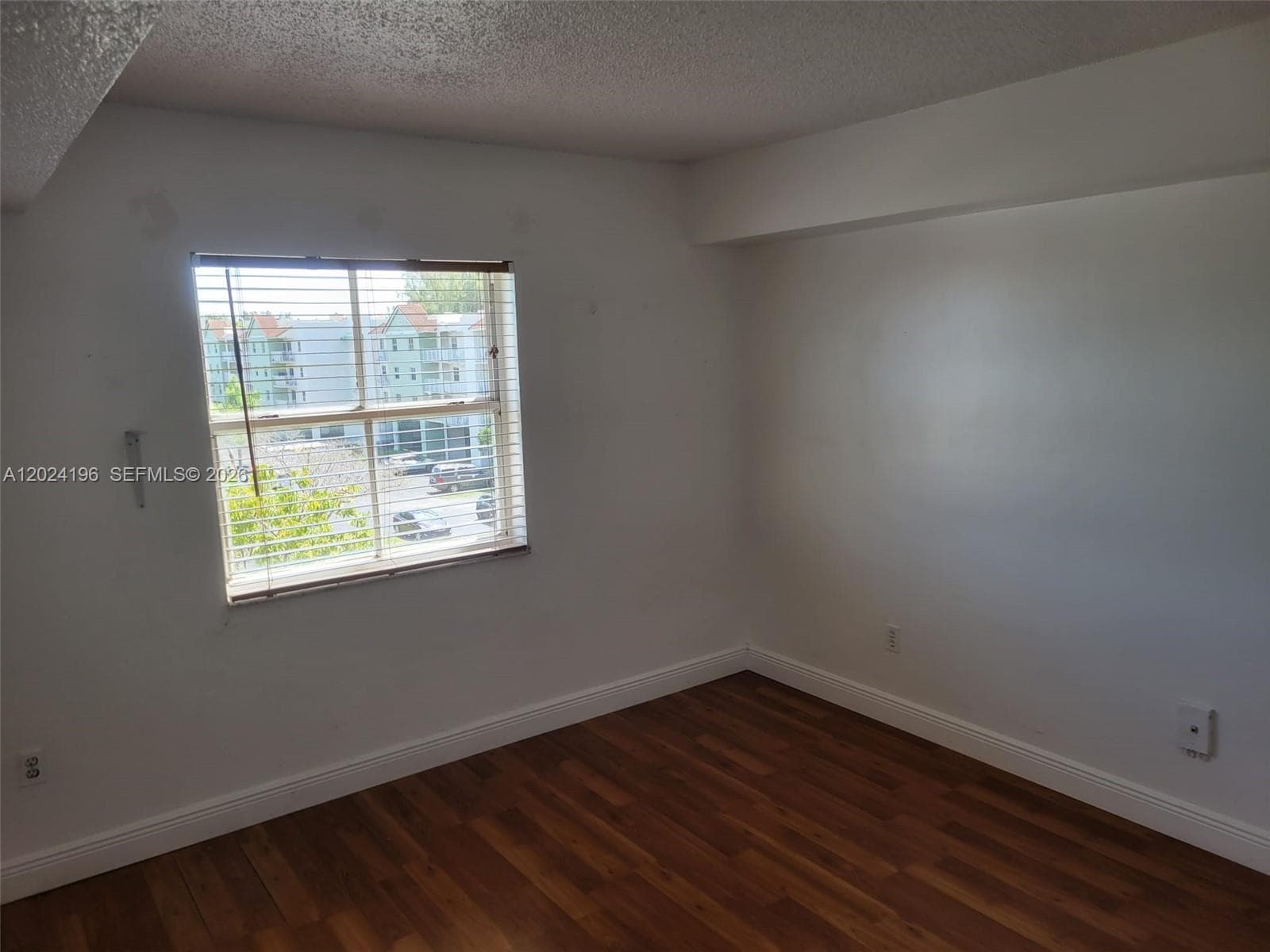 8260 SW 210th St # 319, Cutler Bay FL 33189 — 8