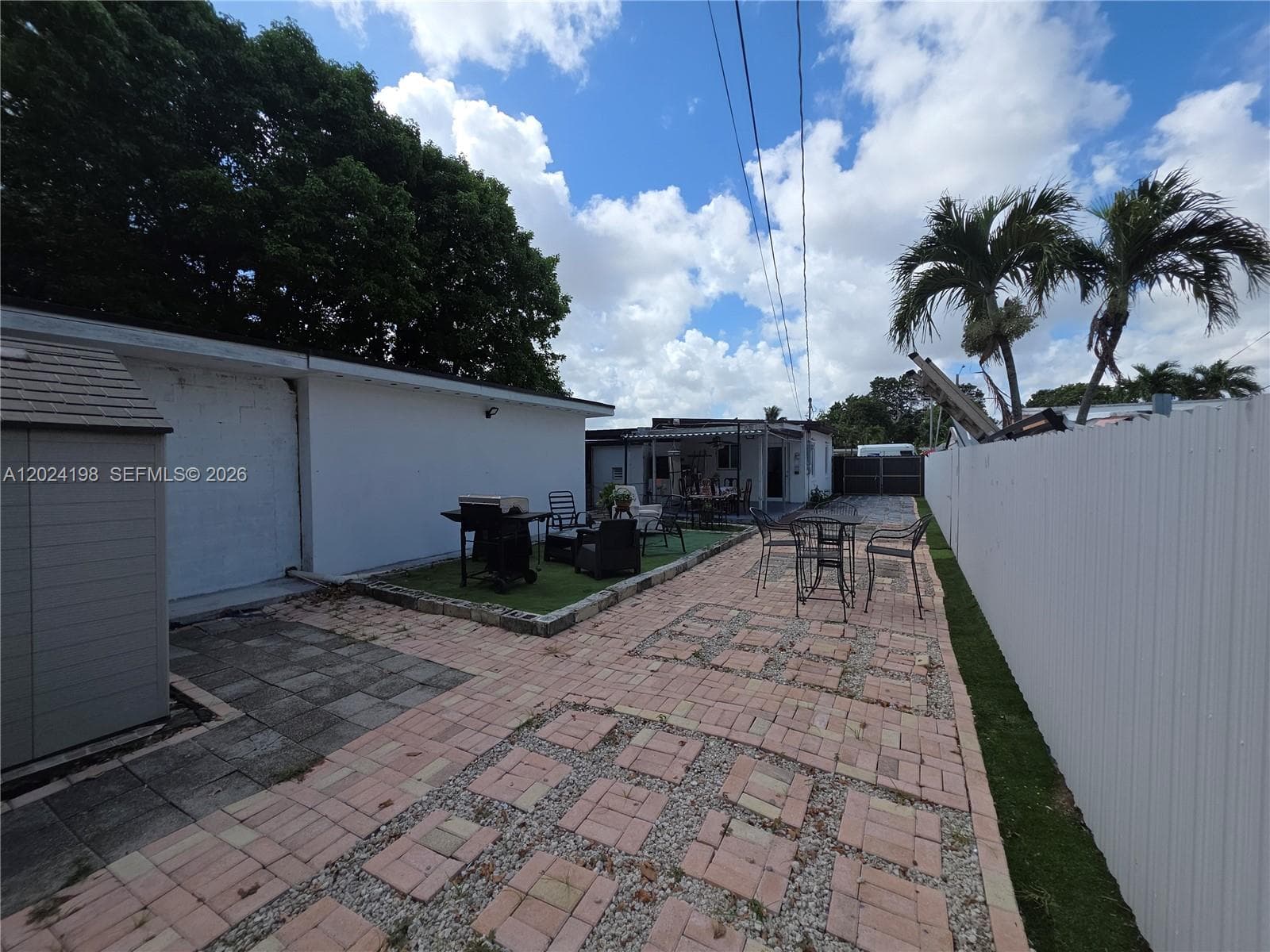 651 E 48th St, Hialeah FL 33013 — 27