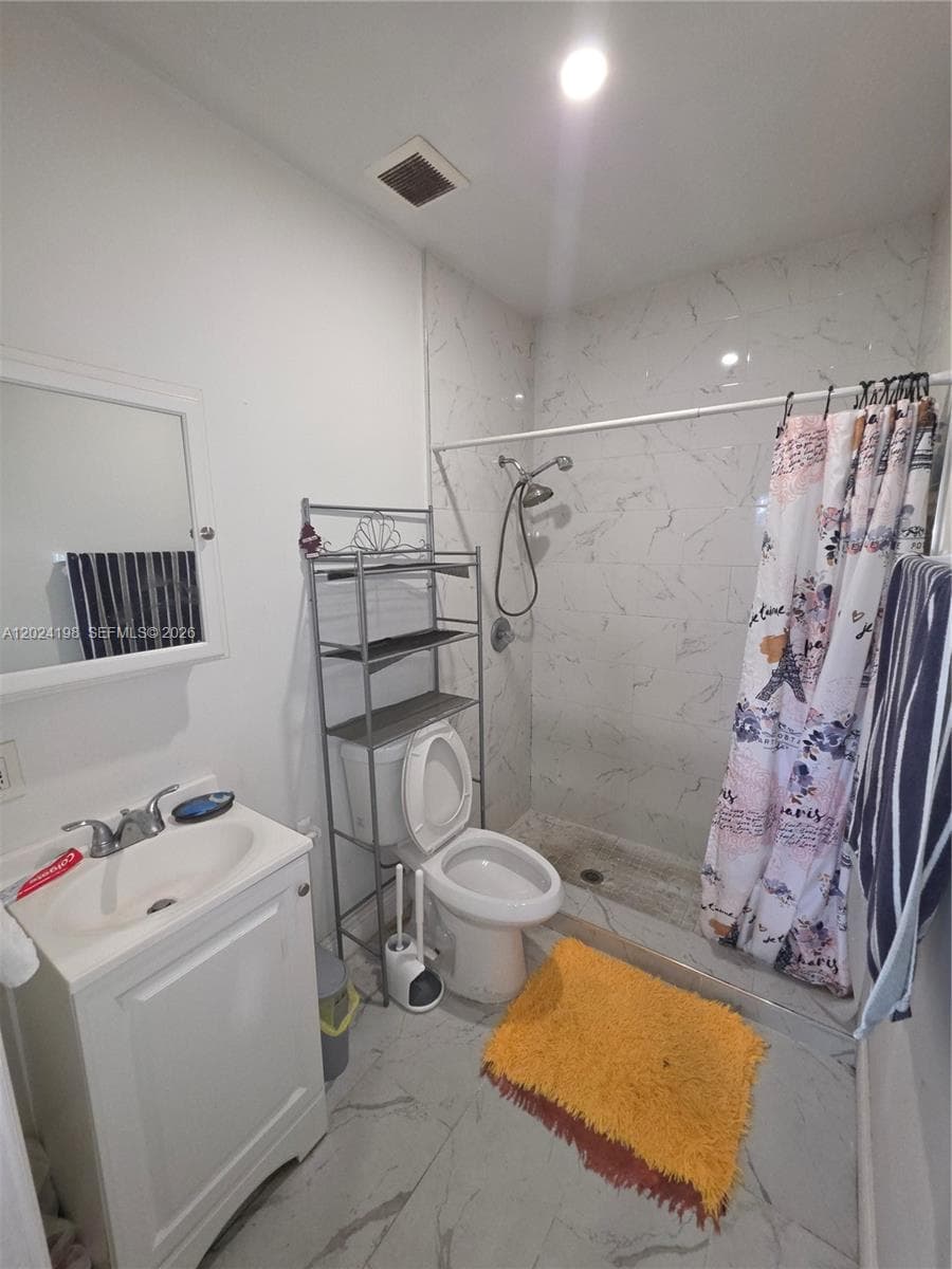 651 E 48th St, Hialeah FL 33013 — 36
