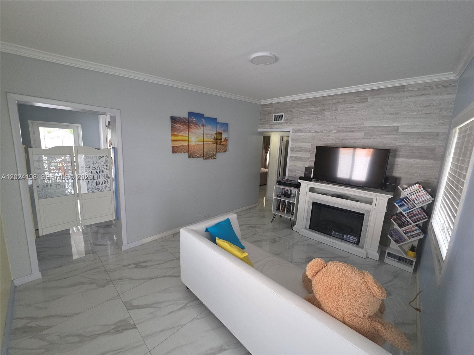 651 E 48th St, Hialeah FL 33013 — 5