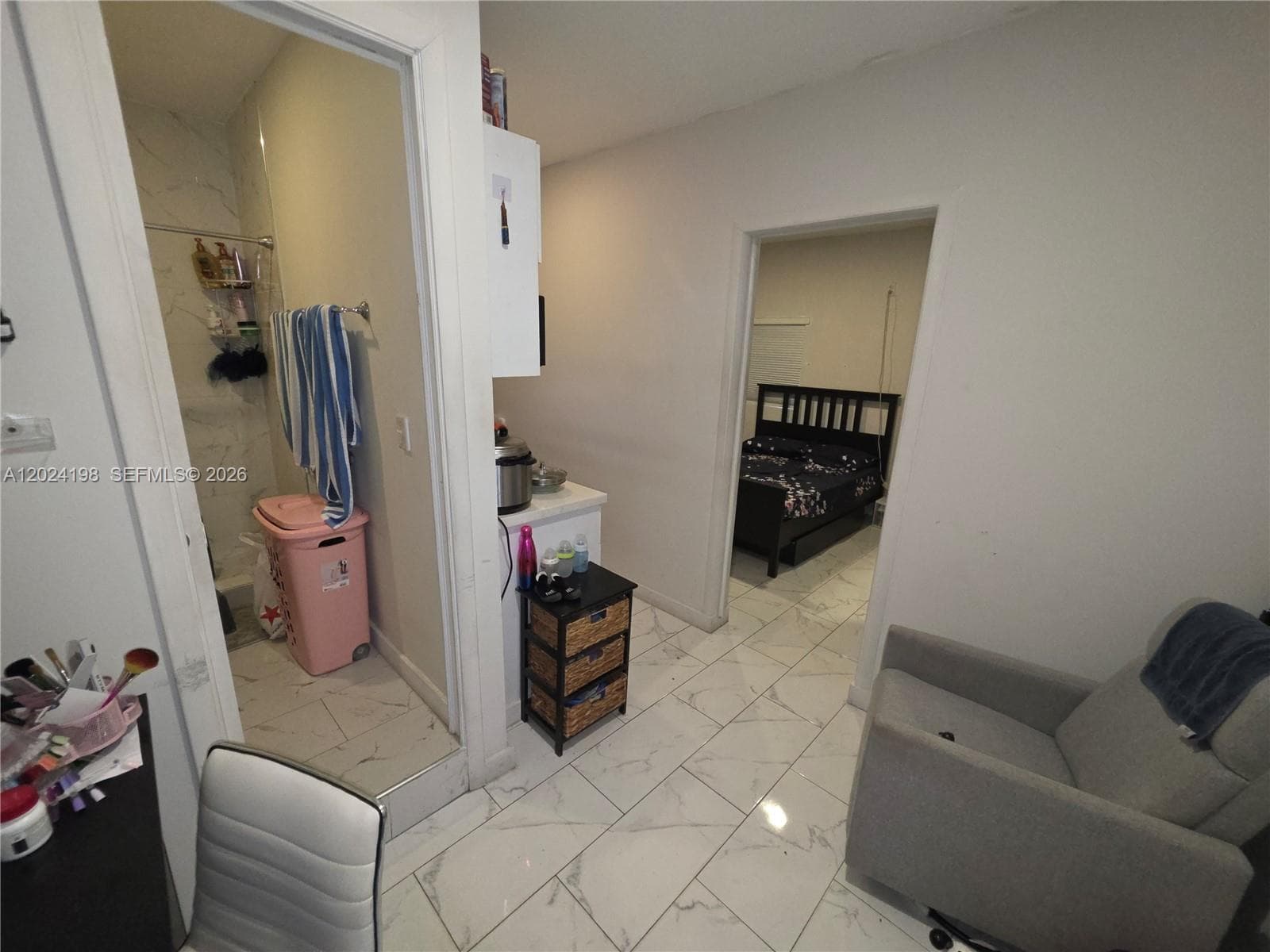 651 E 48th St, Hialeah FL 33013 — 44