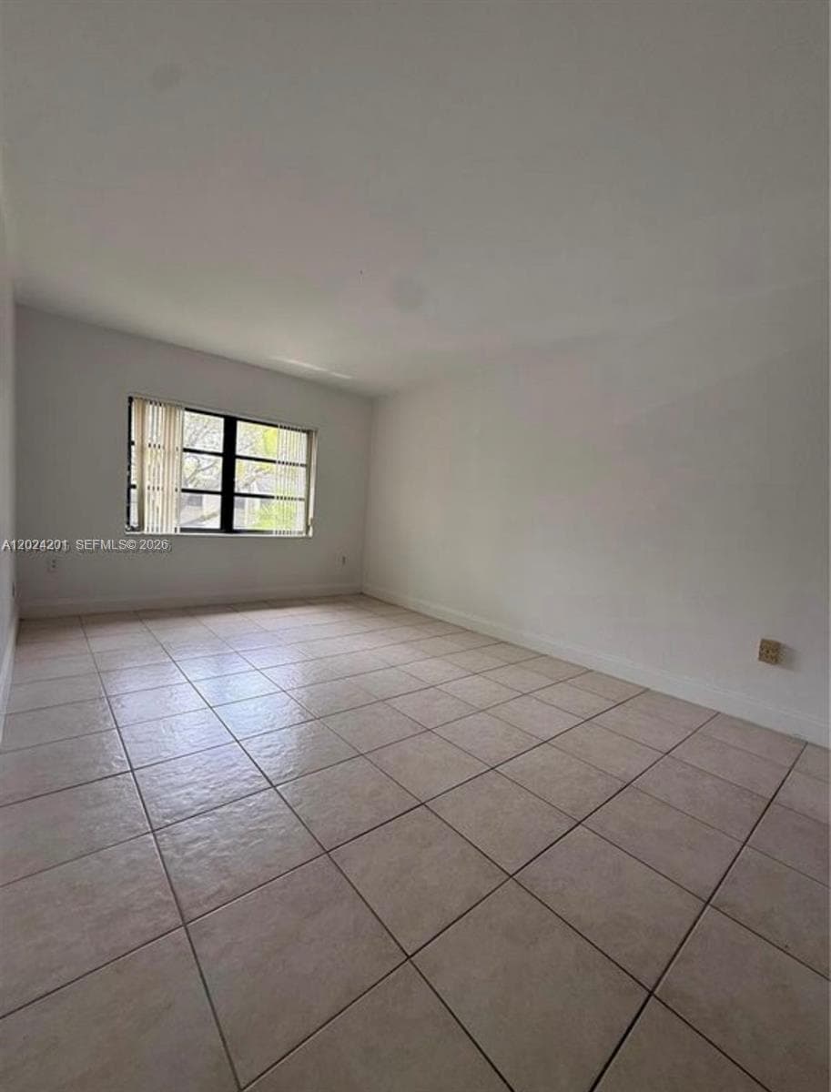 Venetian Palms Condo, Miami, FL — 3