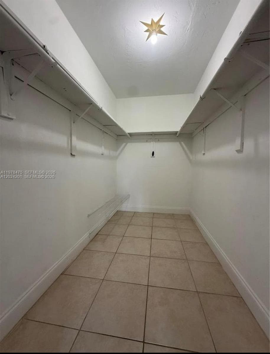 Venetian Palms Condo, Miami, FL — 4