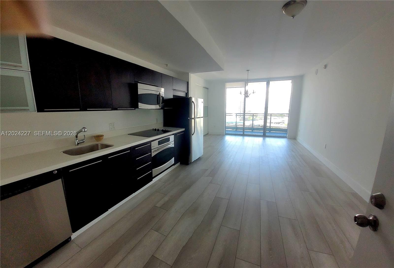 90 SW 3rd St # 2208, Miami FL 33130 — 13