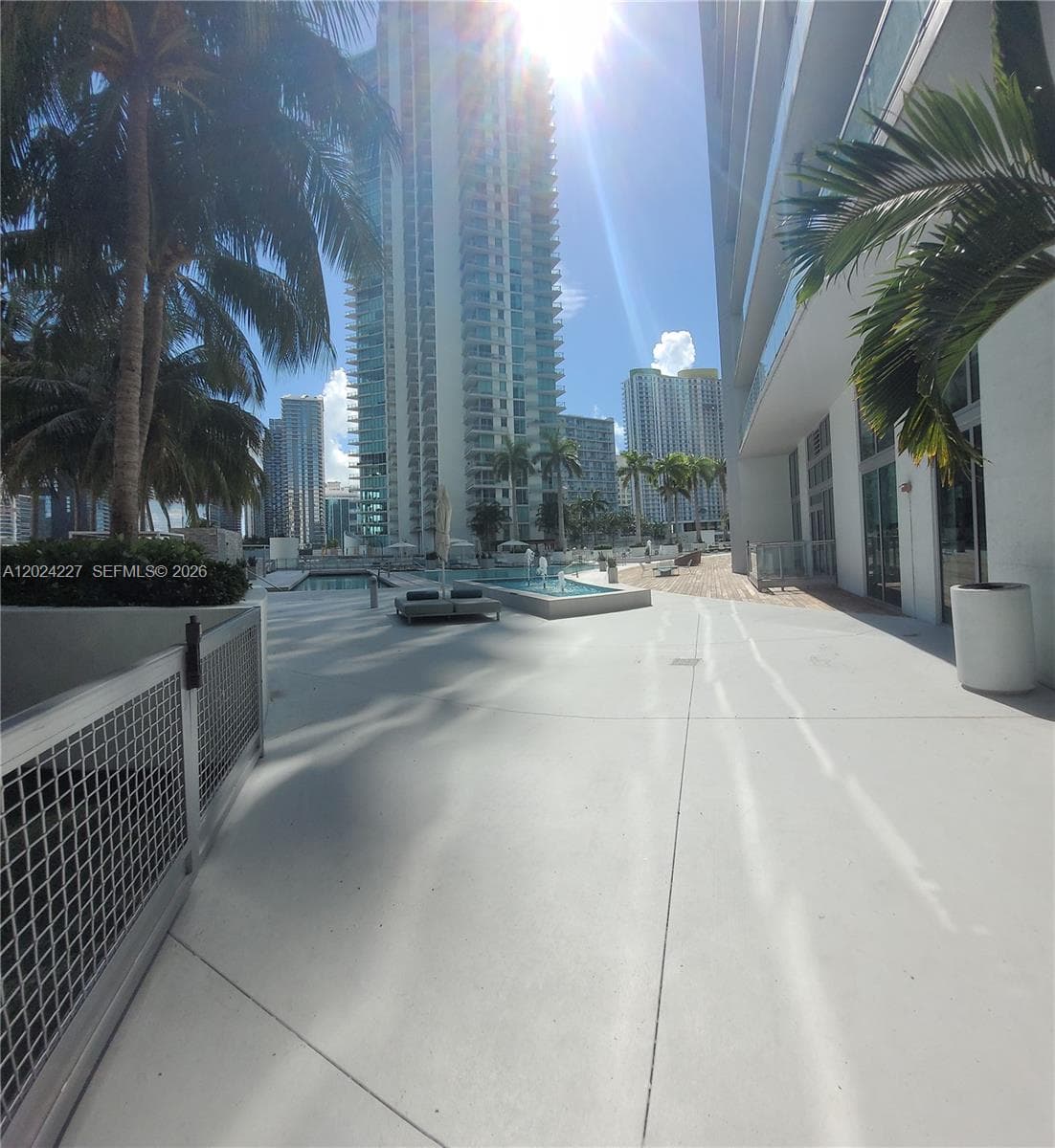 90 SW 3rd St # 2208, Miami FL 33130 — 50
