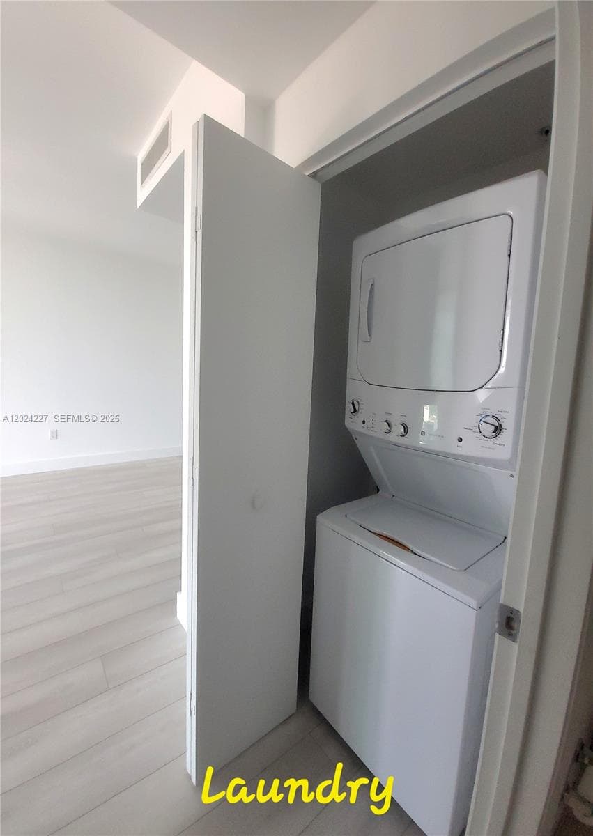 90 SW 3rd St # 2208, Miami FL 33130 — 19