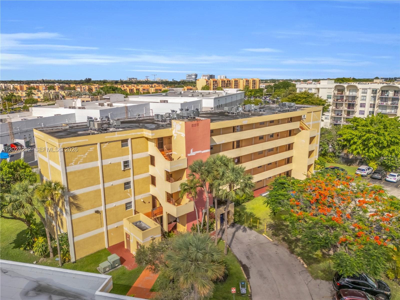 9280 Fontainebleau Blvd # 505, Miami FL 33172 — 2