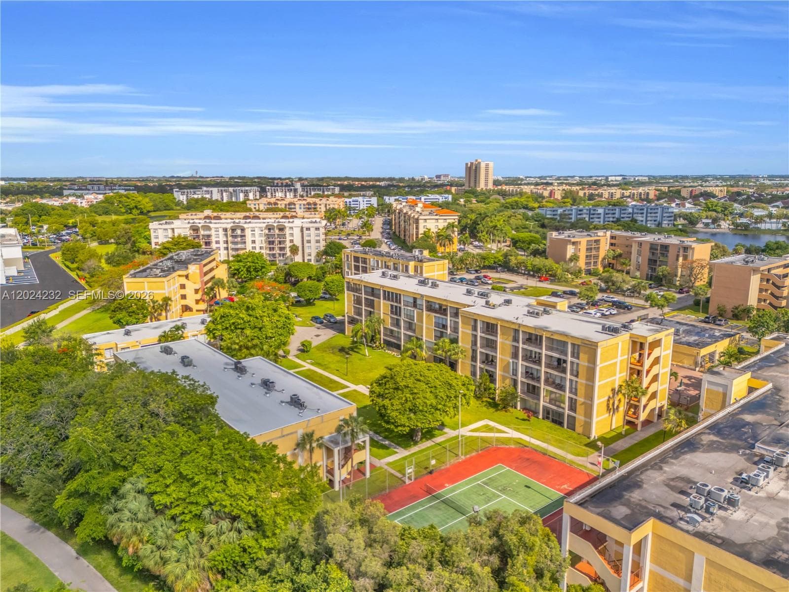 9280 Fontainebleau Blvd # 505, Miami FL 33172 — 3