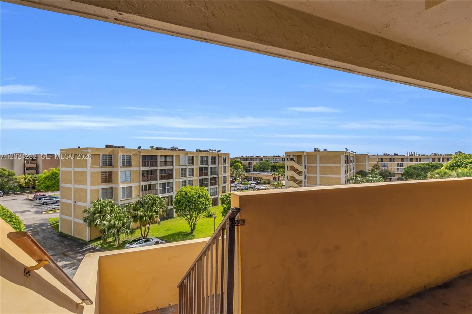 9280 Fontainebleau Blvd # 505, Miami FL 33172 — 4