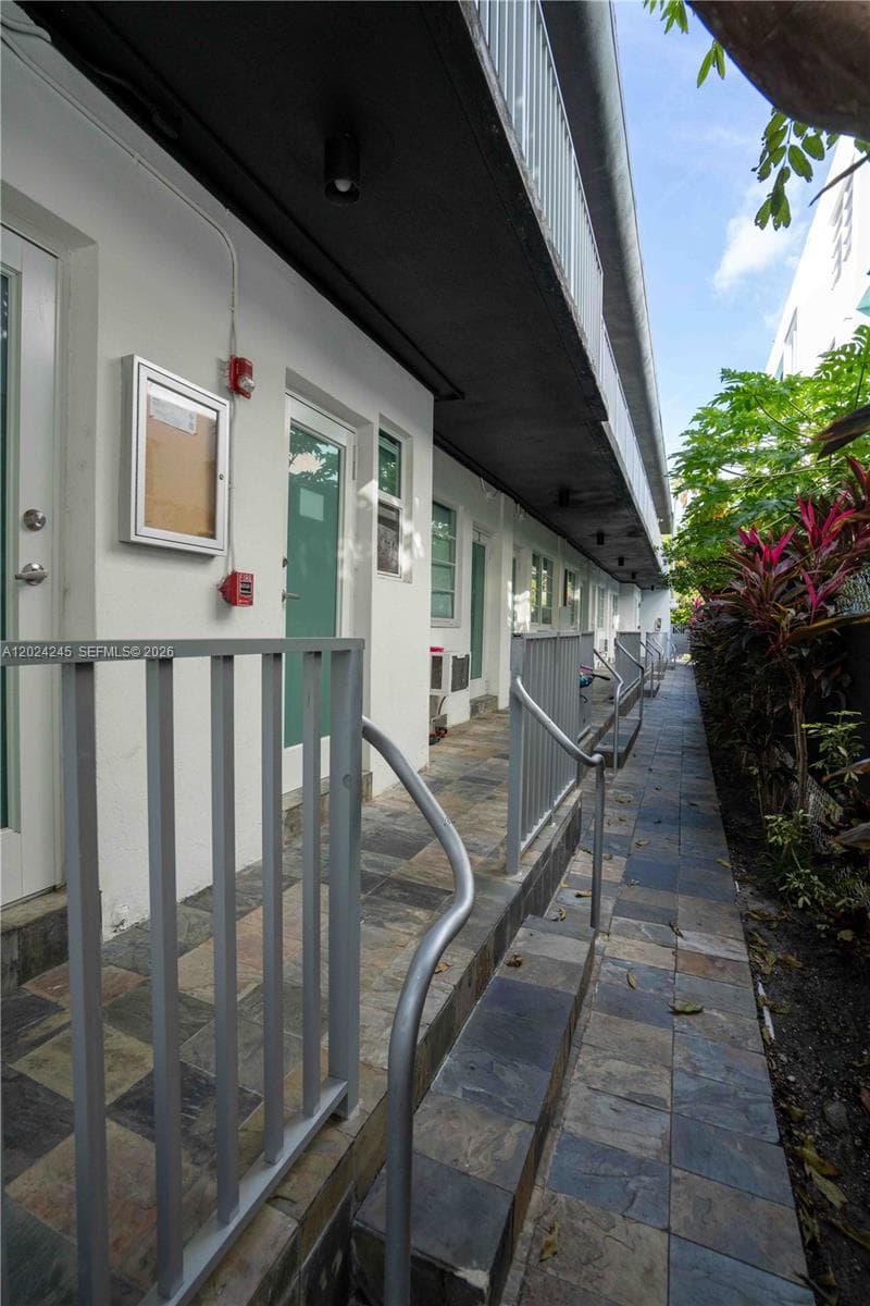 1120 Euclid Ave # 6, Miami Beach FL 33139 — 12