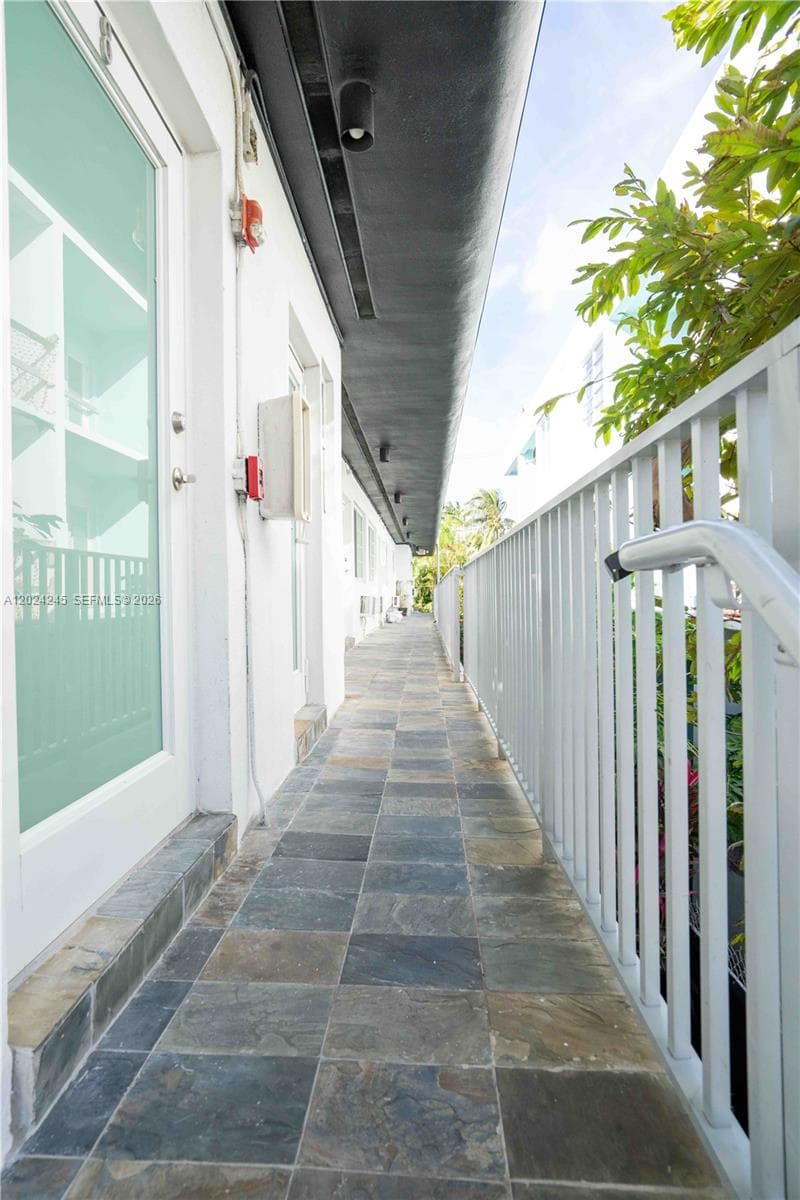 1120 Euclid Ave # 6, Miami Beach FL 33139 — 11