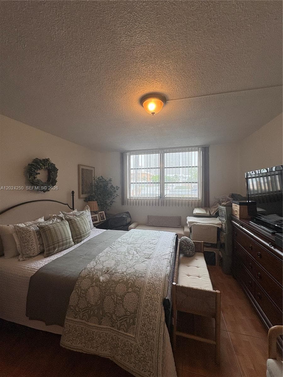 3551 NE 169th St # 104, North Miami Beach FL 33160 — 16