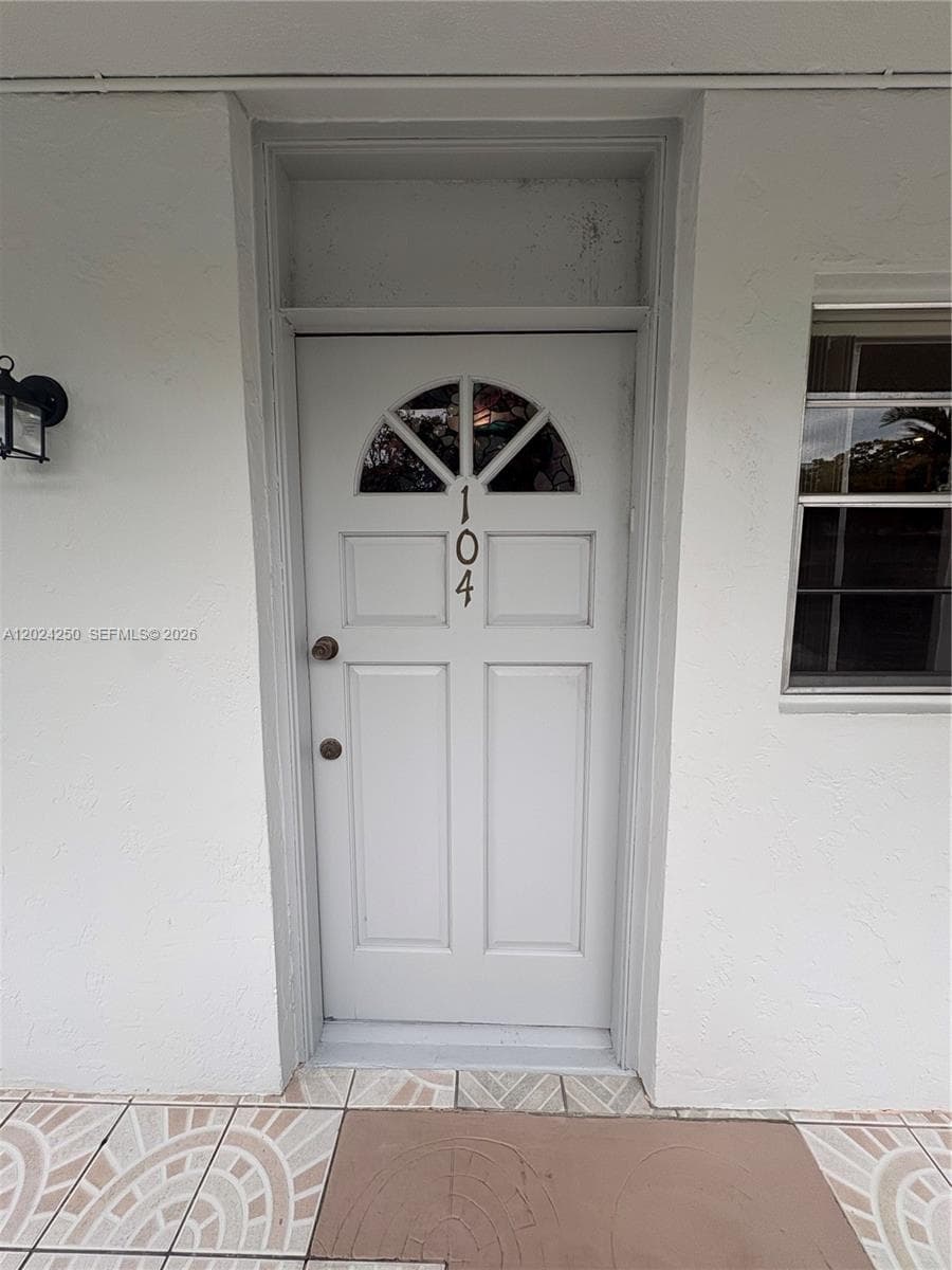 3551 NE 169th St # 104, North Miami Beach FL 33160 — 3