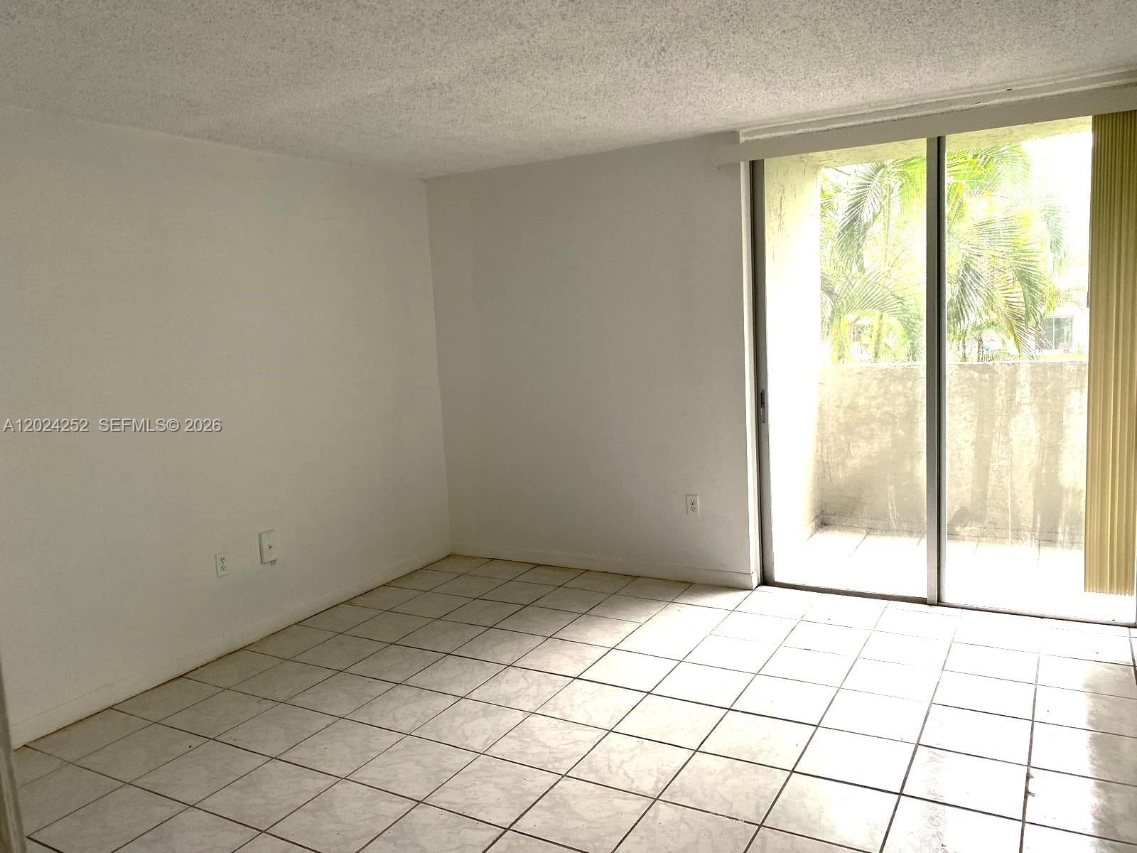 10000 NW 80 Ct # 2225, Hialeah Gardens FL 33016 — 7