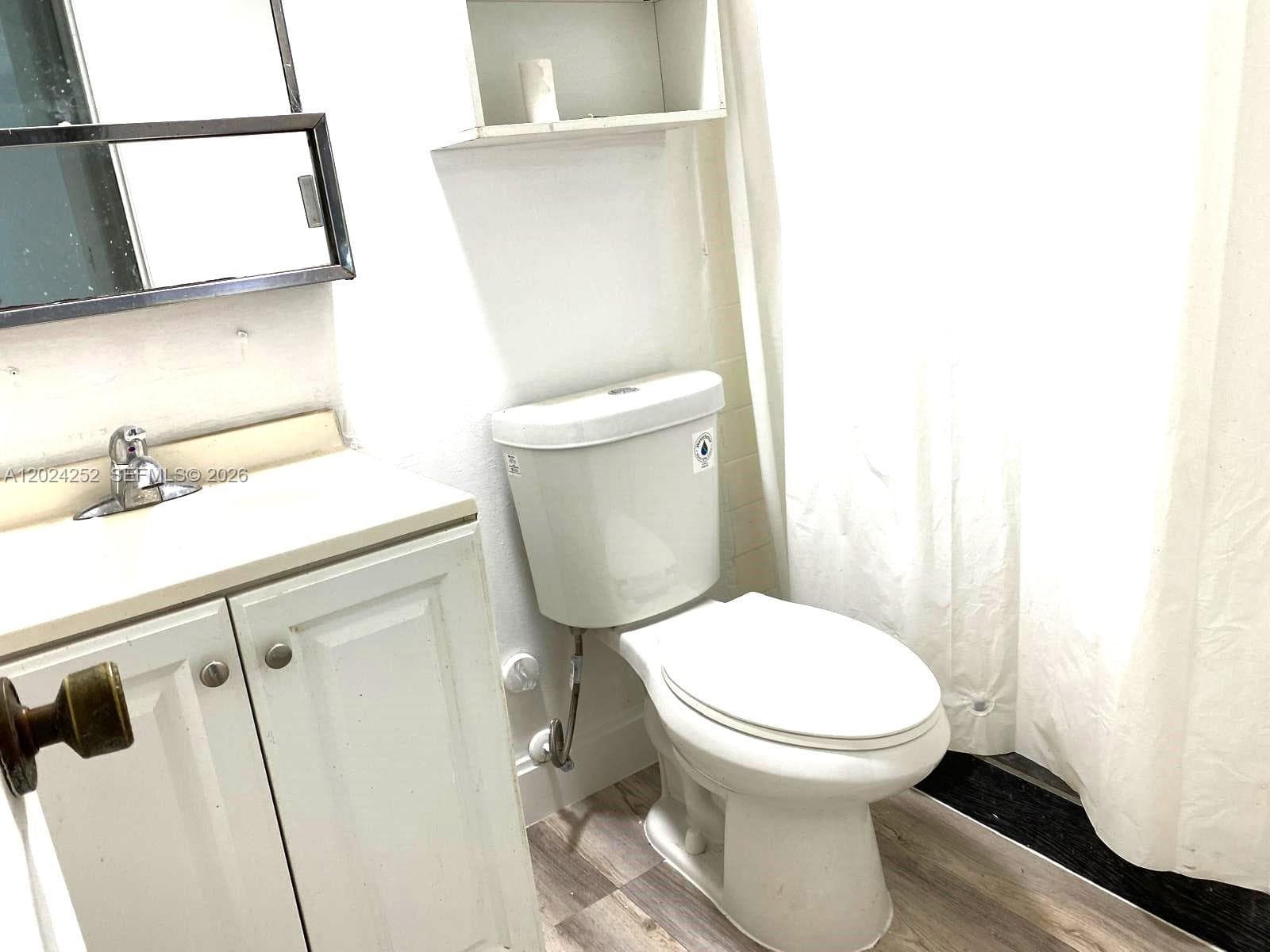 10000 NW 80 Ct # 2225, Hialeah Gardens FL 33016 — 9