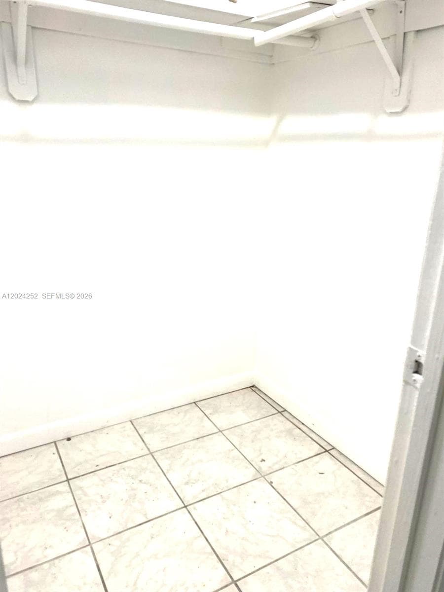 10000 NW 80 Ct # 2225, Hialeah Gardens FL 33016 — 8