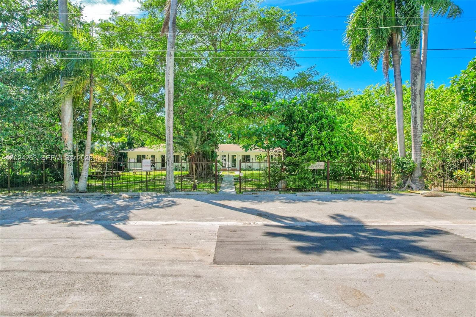 8440 NE 1st Ave # 5, Miami FL 33138 — 17