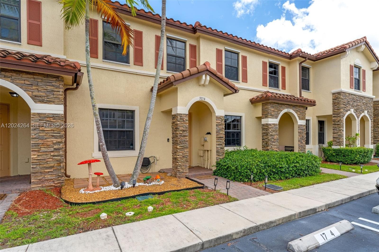3214 SE 4th Ct, Homestead FL 33033 — 2