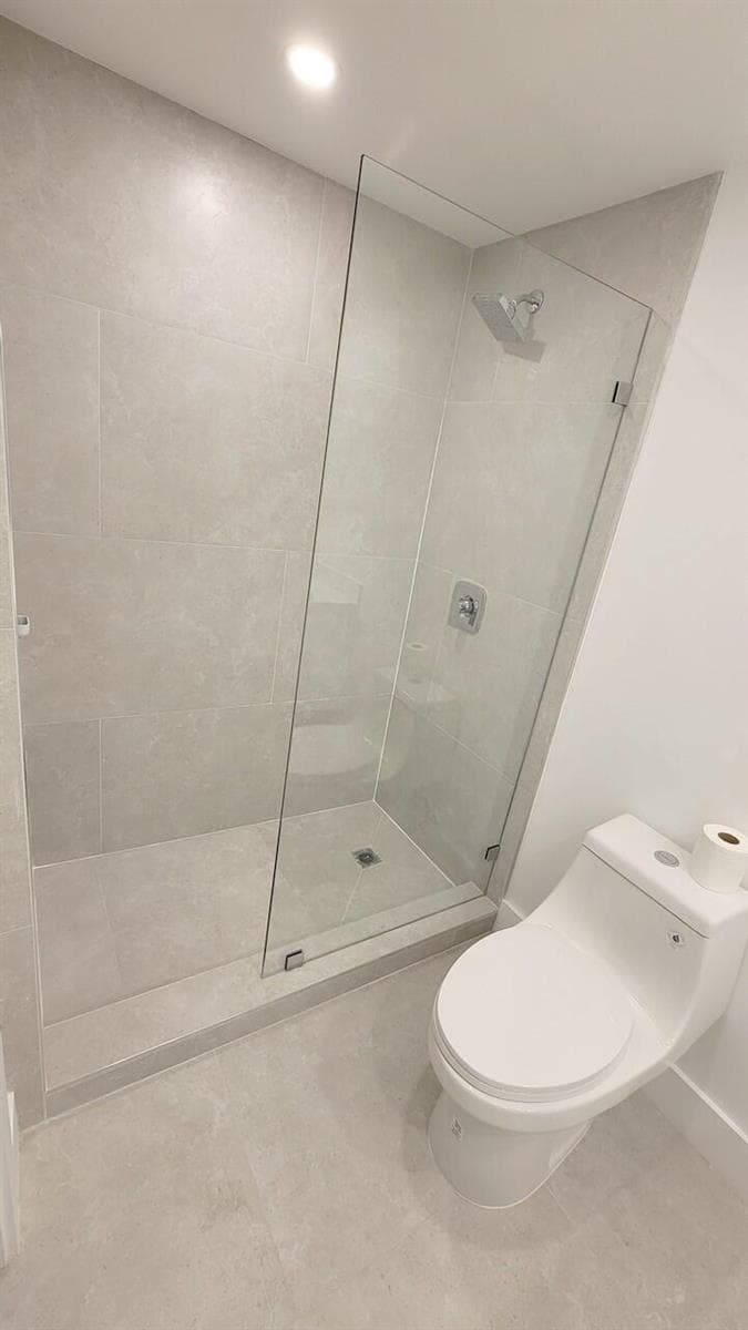 185 SE 14th Terrace # 2402, Miami FL 33131 — 16