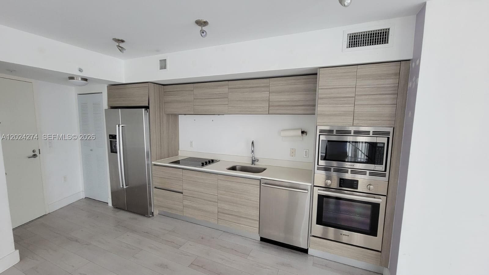 6620 INDIAN CREEK DR # 104, Miami Beach FL 33141 — 3